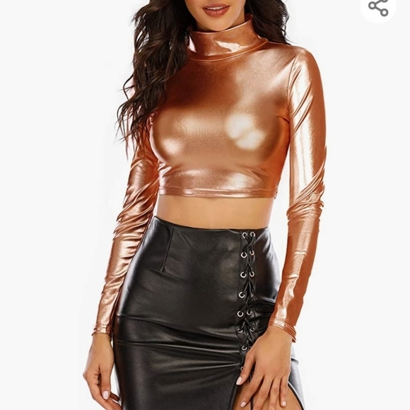 Haola Rose Gold Liquid Metallic Turtleneck Long Sleeve Crop Top Size XL - Picture 1 of 5